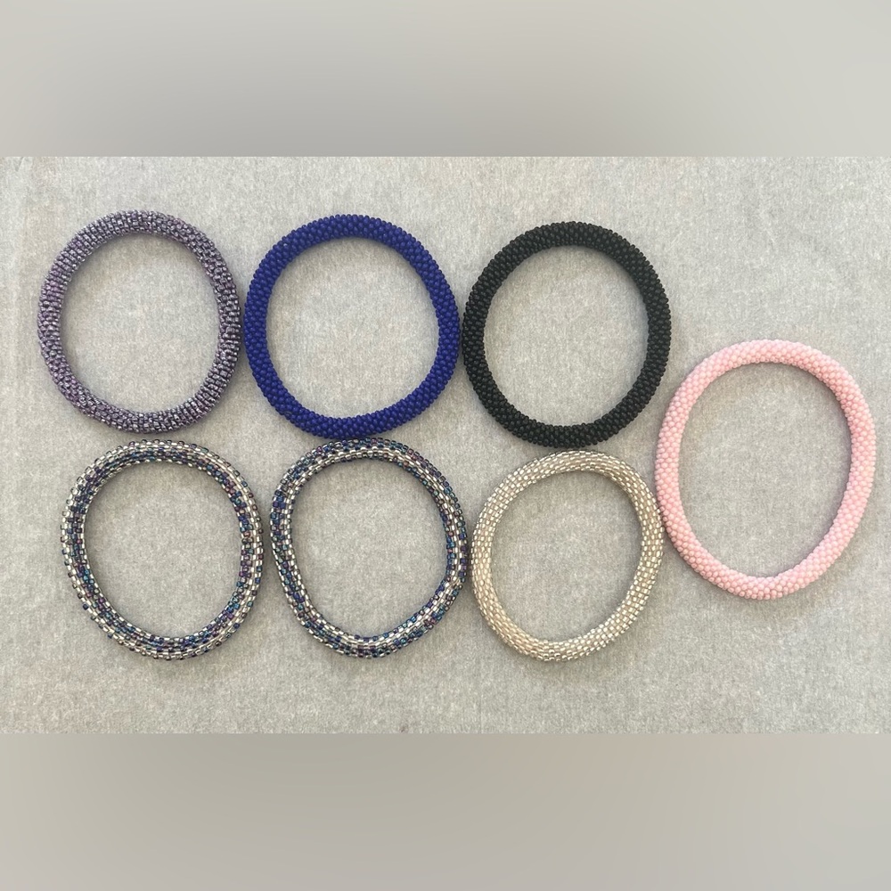 Shashka handmade glass bead bracelets.